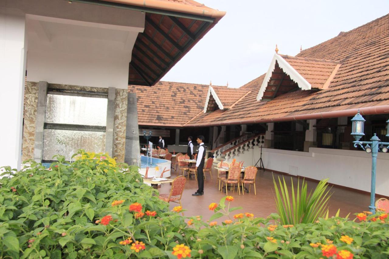 Hotel Rajadhani Thiruvananthapuram Luaran gambar